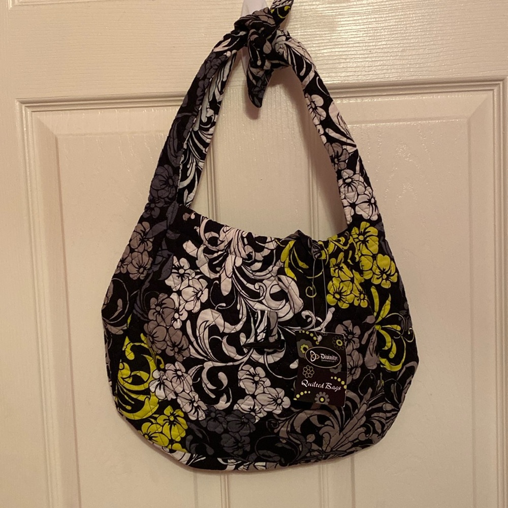 Women’s hobo style purse